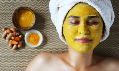 Секреты маски для лица из меда и куркумы