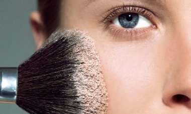 Как правильно пользоваться тональным кремом, чтобы его не заметили