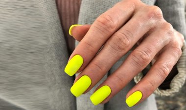 Квадратные ногти 2025–2026: тренды, современный дизайн, фото