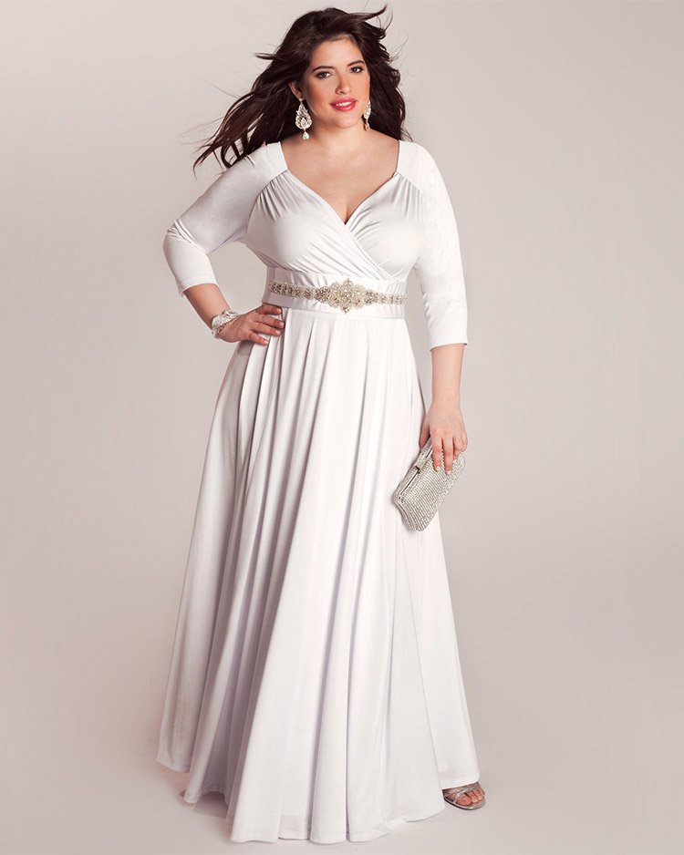 Белое длинное платье в греческом стиле для полных