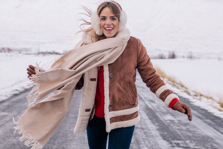Модные женские шарфы осень-зима: трендовые шарфы