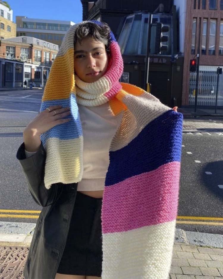 Разноцветный длинный шарф