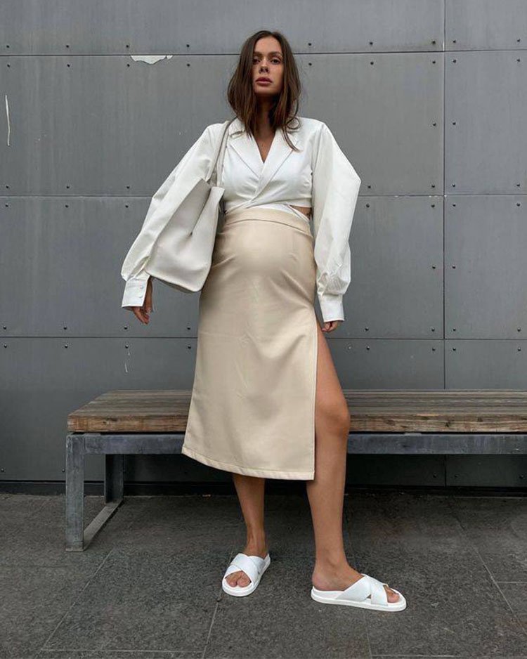 Модная юбка и блузка-пиджак с широкими рукавами для беременных