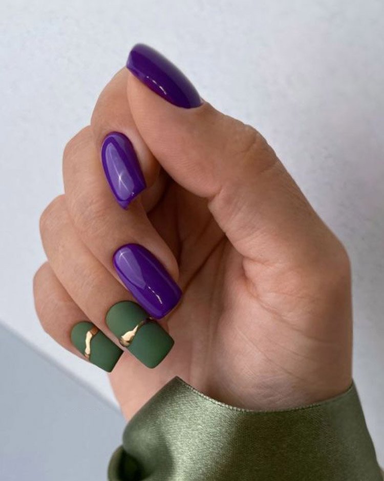 зелено-фиолетовые квадратные ногти