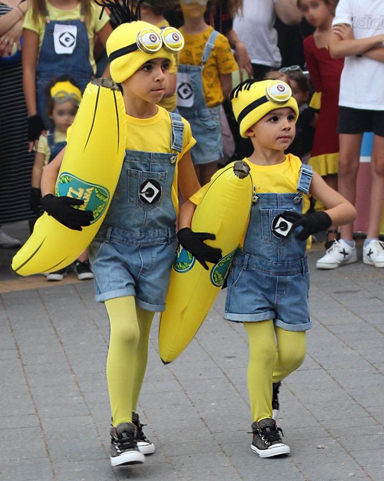 Костюм миньона на Хэллоуин
