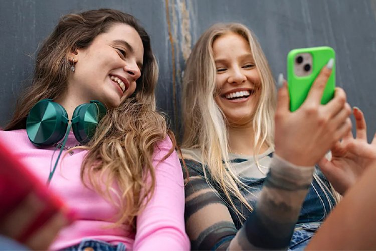 Бьюти-тренды поколения Z 2026: минимализм, технологии и осознанный уход