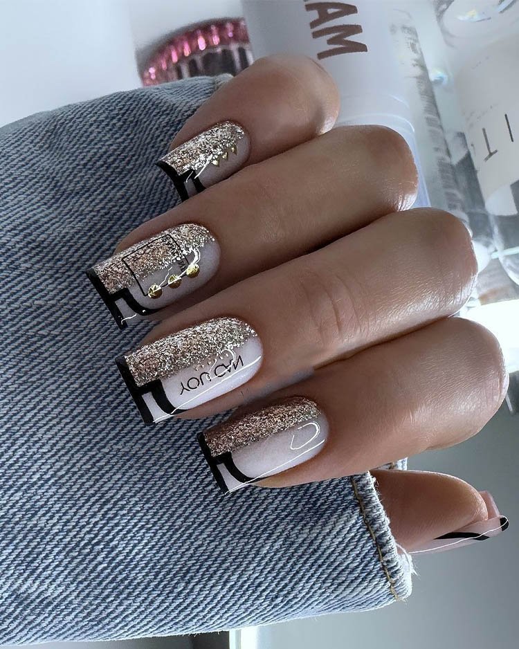 черный френч с графикой и блестками