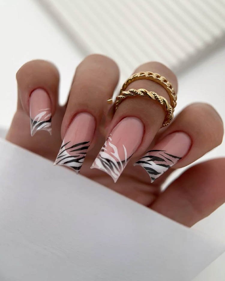 френч с абстракцией