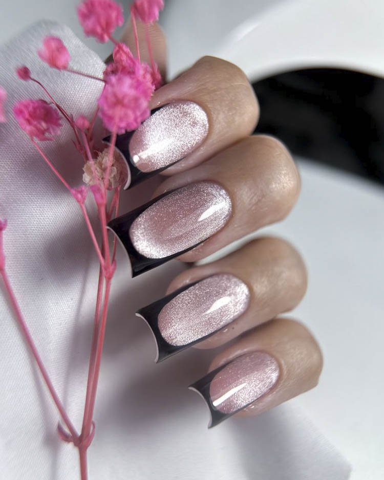 черный френч на подложке с эффектом кошачьего глаза