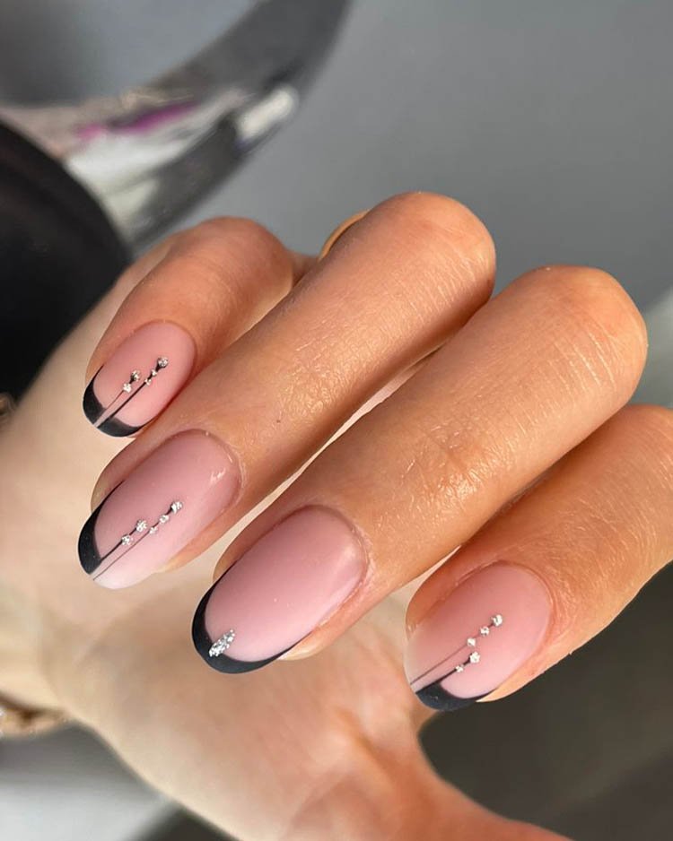 черный асимметричный френч со старзами