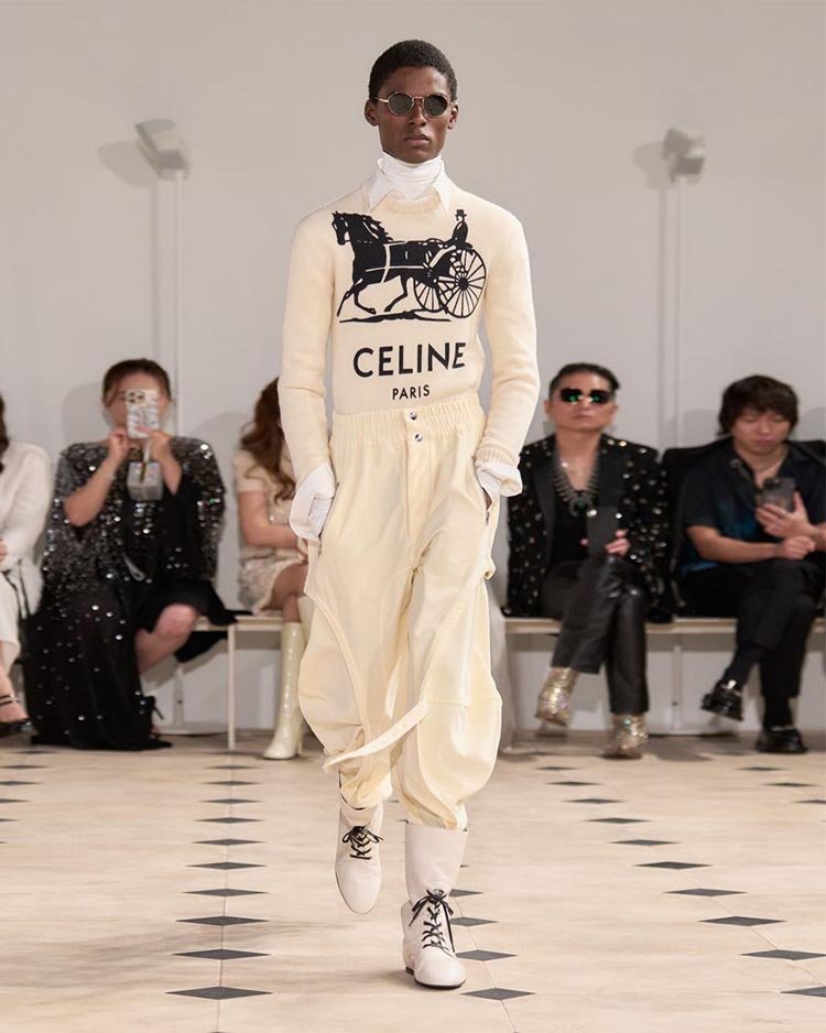 Коллекция Celine Ready-to-Wear весна 2026, светлый мужской костюм на каждый день
