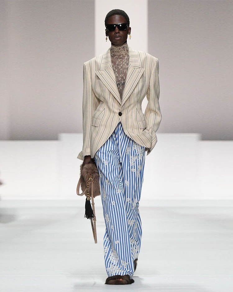  D&G весна 2026, пиджак в полоску