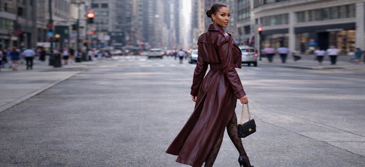 Модные плащи весна 2026: главные тренды, фасоны, цвета и как выбрать идеальный тренч