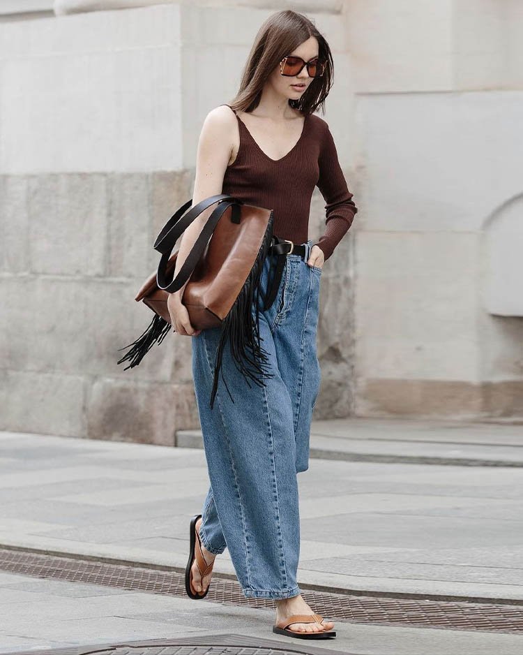 Бочкообразные джинсы