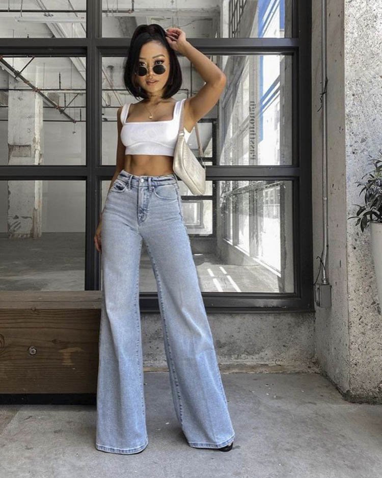 Джинсы клеш