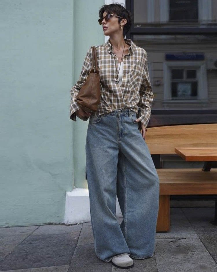 Классические голубые джинсы